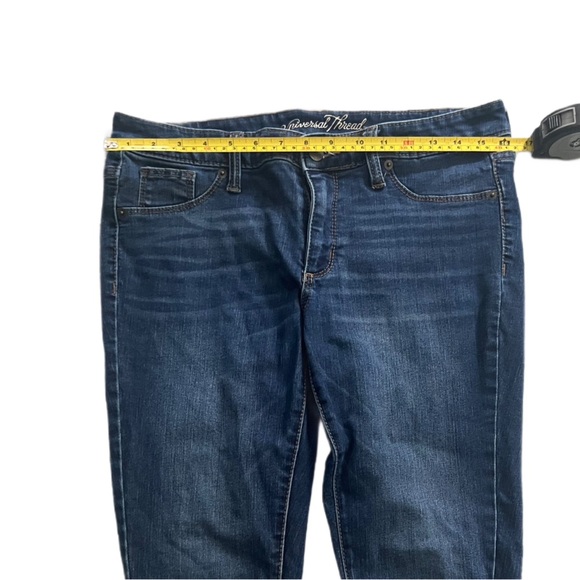Universal Thread Dark Blue Stretch Denim Skinny Jeans Size 6/28 - Picture 6 of 7